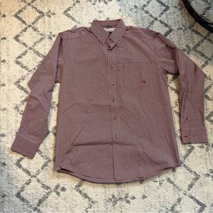 Ariat | M long sleeve button down shirt